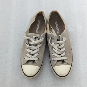 Converse Chuck Taylor All Star Womens 7 Womens Gray Low Top Sneaker Lace Y2K